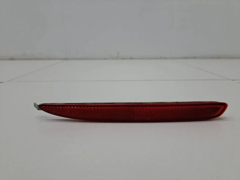 Отражатель в бампер задний левый Mazda Atenza (GG) 2002-2007