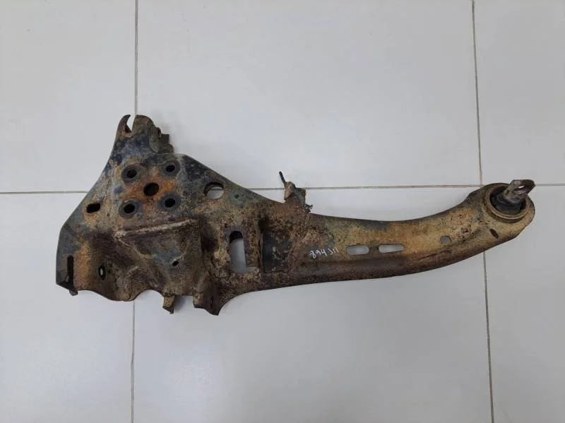 Рычаг задний продольный правый Mazda Atenza (GG) 2002-2007