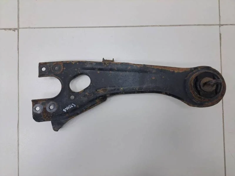 Рычаг задний продольный левый Kia Ceed (ED) 2007-2012