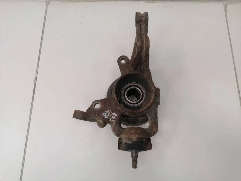 Кулак поворотный передний левый Kia Ceed (ED) 2007-2012