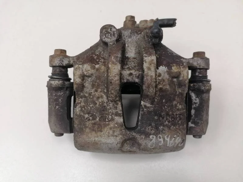 Суппорт передний правый Kia Ceed (ED) 2007-2012