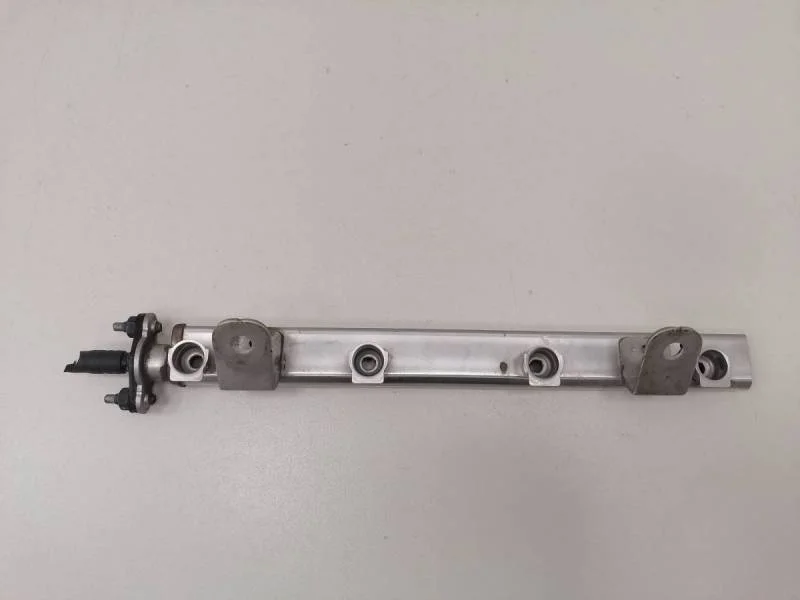 Рейка топливная (рампа) Kia Ceed (ED) 2007-2012