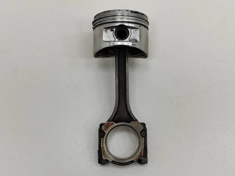 Поршень с шатуном Nissan Almera Classic (B10) 2006-2013