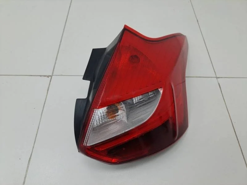 Фонарь задний правый Ford Focus 3 2011>