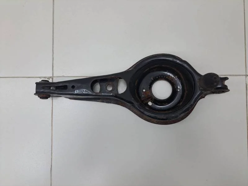 Рычаг задний нижний Ford Focus 3 2011>