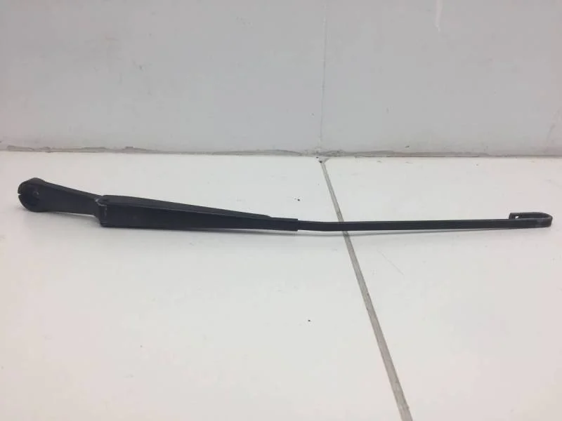 Поводок стеклоочистителя передний правый Fiat Albea 2002-2012