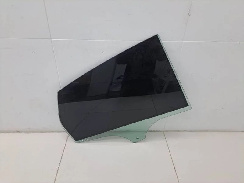 Стекло двери задней правой Ford Focus 3 2011>