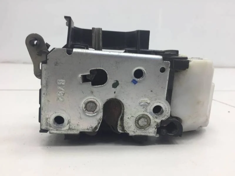 Замок двери передней правой Fiat Albea 2002-2012