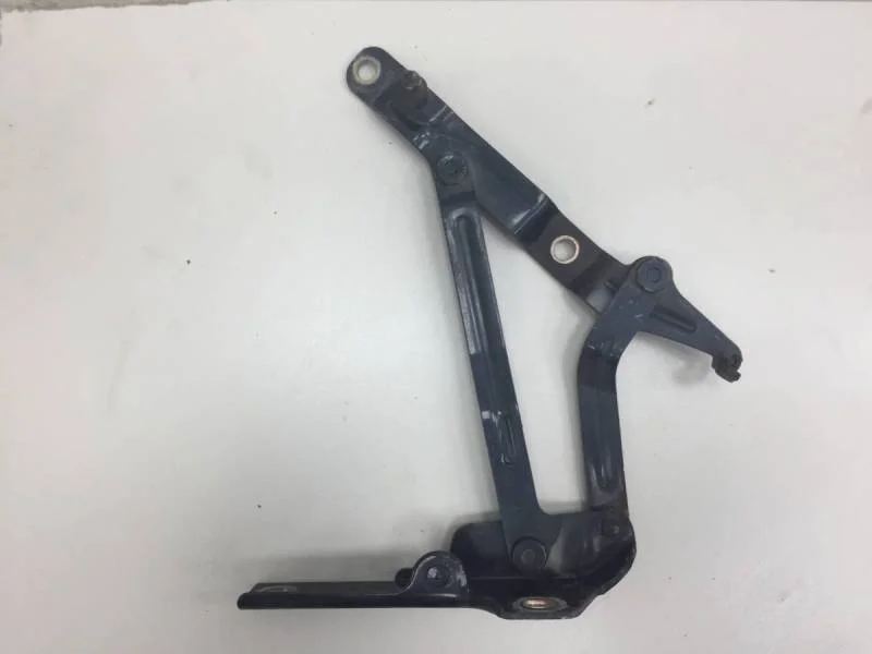 Петля крышки багажника Hyundai Sonata 4 (EF,Tagaz) 2001-2012