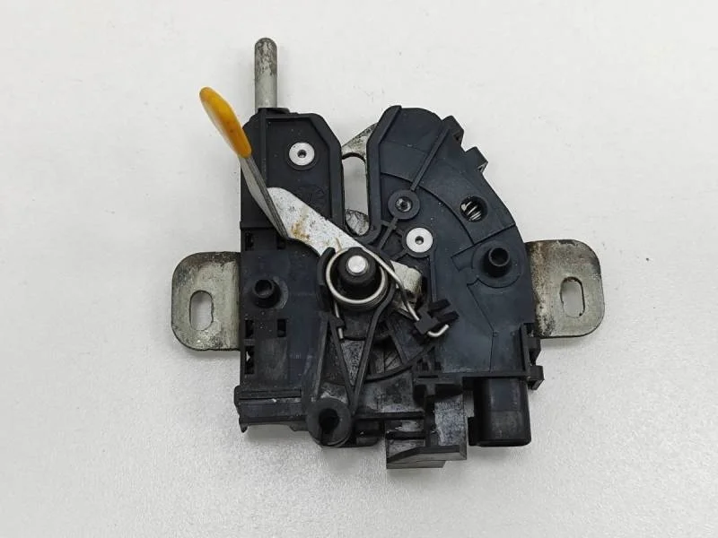 Замок капота Ford Mondeo 4 2007-2015