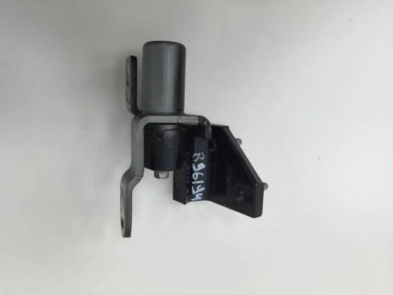 Петля двери задней правой верхняя Ford Mondeo 4 2007-2015