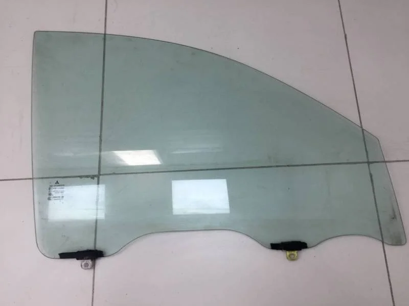 Стекло двери передней правой Mitsubishi Pajero/Montero Sport (KH) 2008-2015