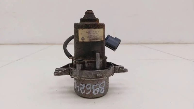 Насос вакуумный Volvo XC90 2002-2015