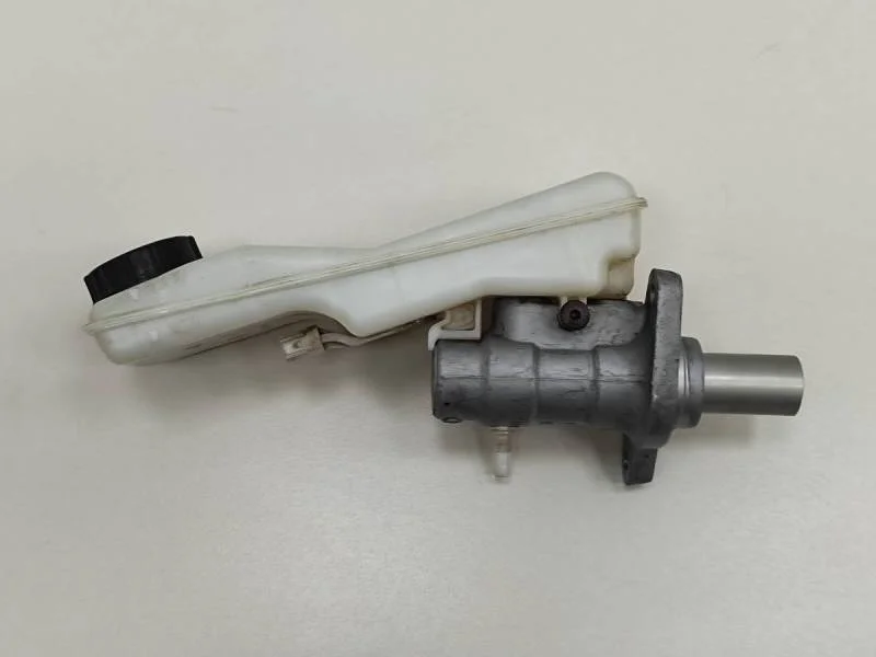 Цилиндр тормозной главный Ford Mondeo 4 2007-2015