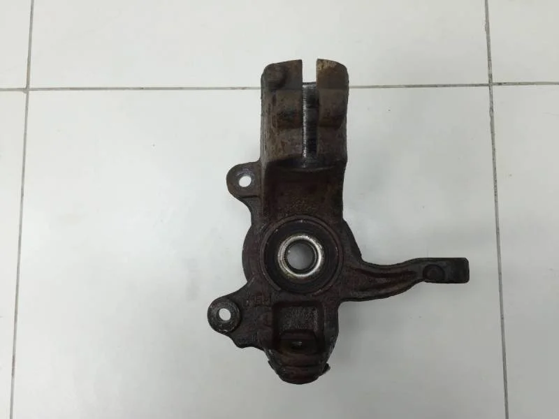 Кулак поворотный передний правый Ford Mondeo 4 2007-2015