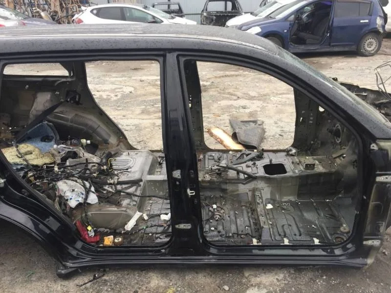 Порог со стойкой правый Mitsubishi Pajero/Montero Sport (KH) 2008-2015