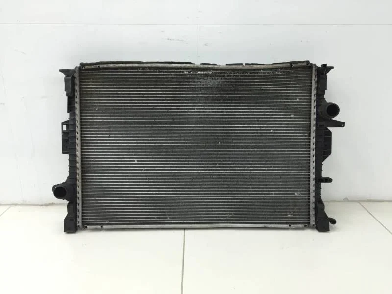 Радиатор охлаждения двигателя Ford Mondeo 4 2007-2015