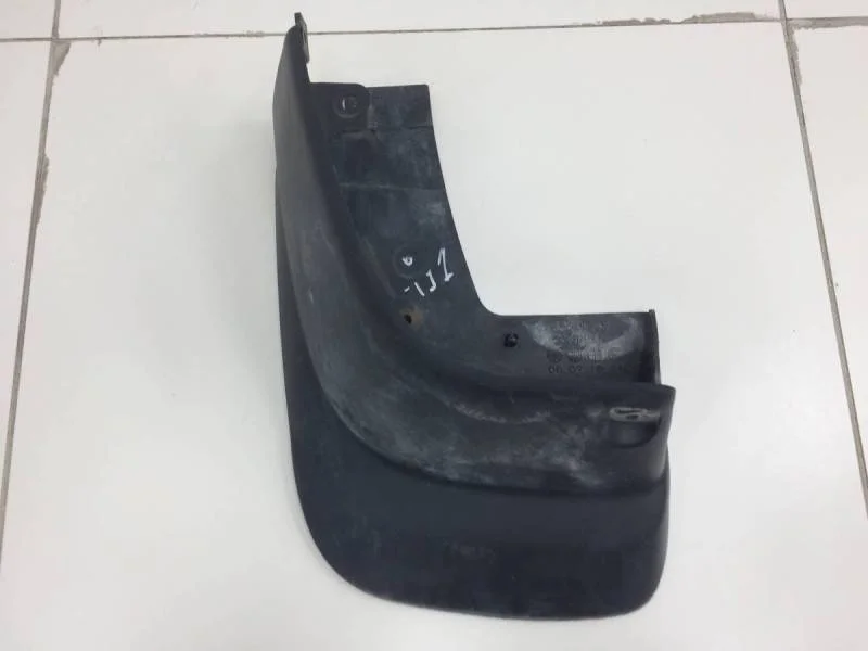 Брызговик задний левый Mitsubishi Pajero/Montero Sport (KH) 2008-2015