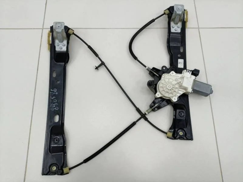 Стеклоподъемник электр. передний правый Ford Focus 3 2011>