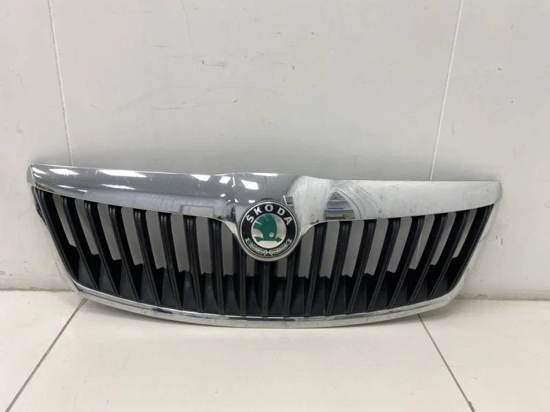 Решетка радиатора Skoda Octavia (A5 1Z-) 2004-2013