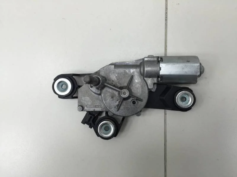 Моторчик стеклоочистителя задний Ford Focus 3 2011>