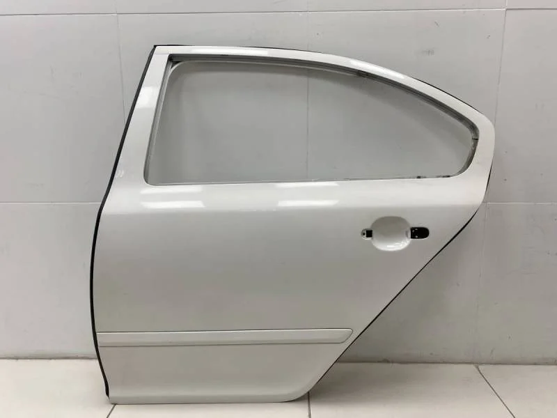 Дверь задняя левая Skoda Octavia (A5 1Z-) 2004-2013
