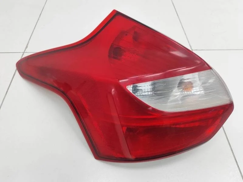 Фонарь задний левый Ford Focus 3 2011>