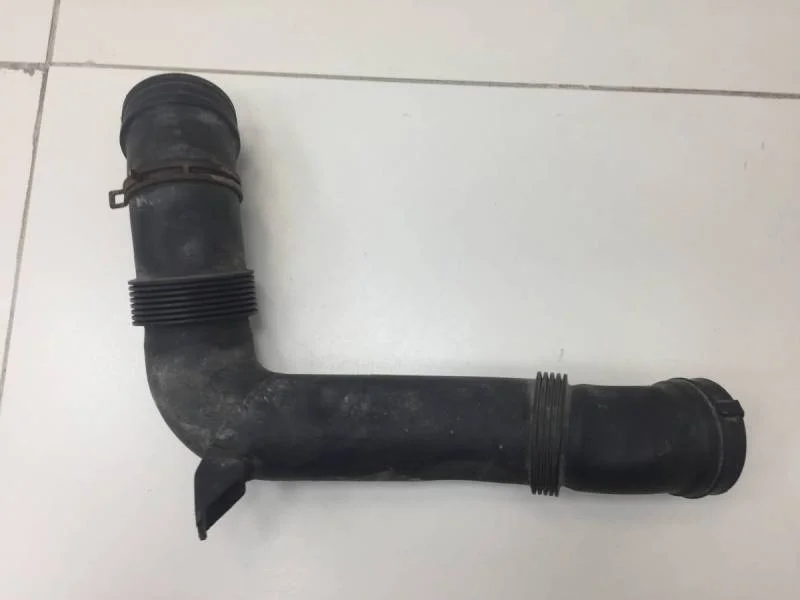 Патрубок воздушного фильтра Skoda Octavia (A5 1Z-) 2004-2013