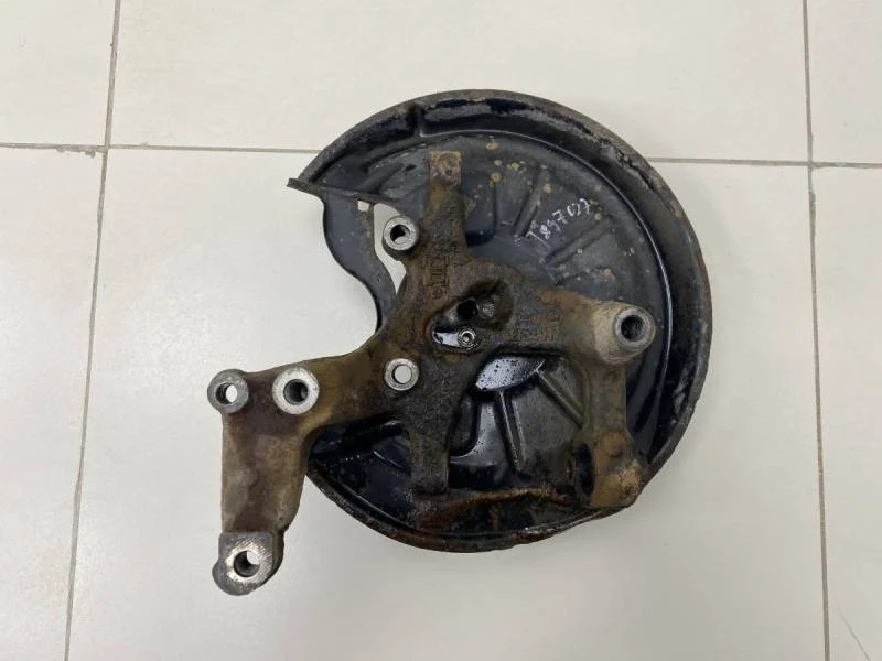 Кулак поворотный задний правый Skoda Octavia (A5 1Z-) 2004-2013