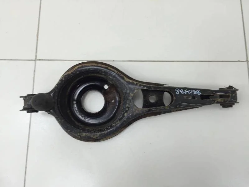 Рычаг задний нижний Ford Focus 3 2011>