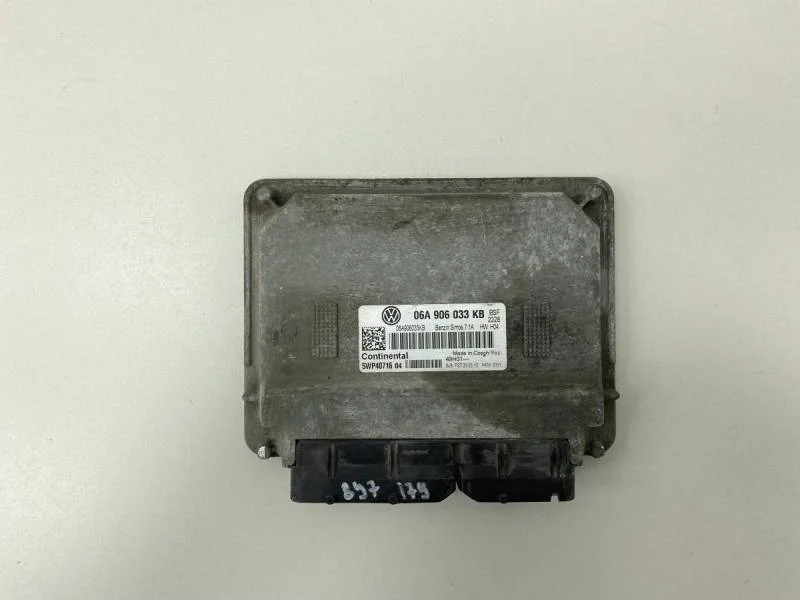 Блок управления двигателем Skoda Octavia (A5 1Z-) 2004-2013