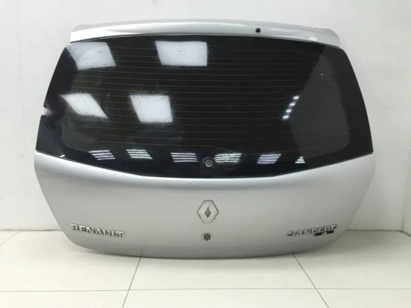 Дверь багажника со стеклом Renault Sandero 2009-2014