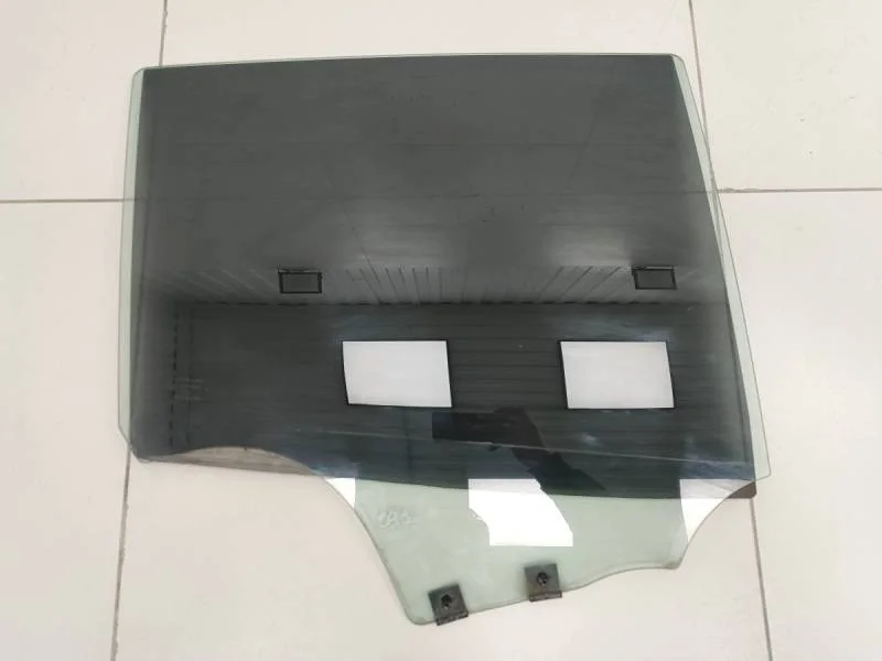 Стекло двери задней правой Renault Sandero 2009-2014