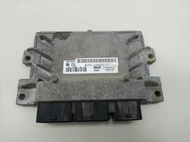 Блок управления двигателем Ford Focus 3 2011>