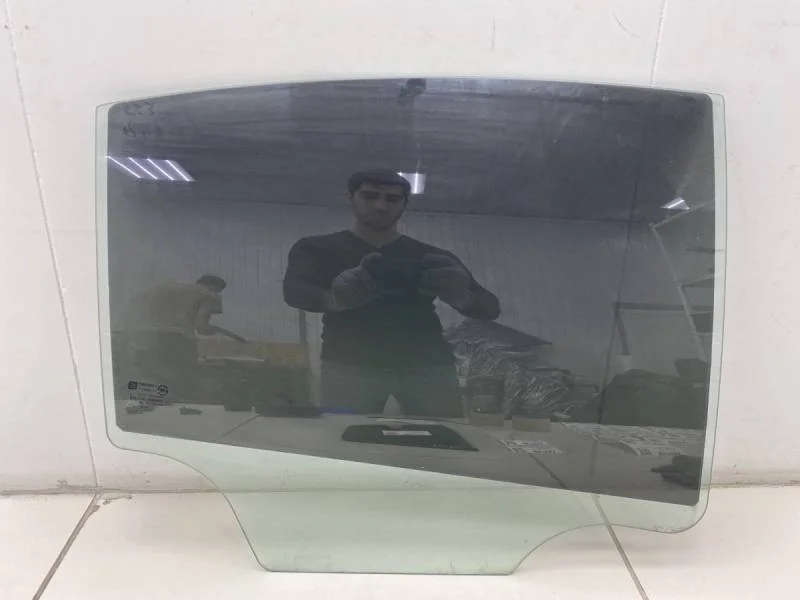 Стекло двери задней правой Chevrolet Cruze (J300) 2009-2016