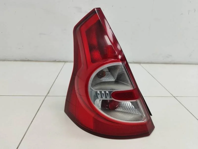 Фонарь задний левый Renault Sandero 2009-2014