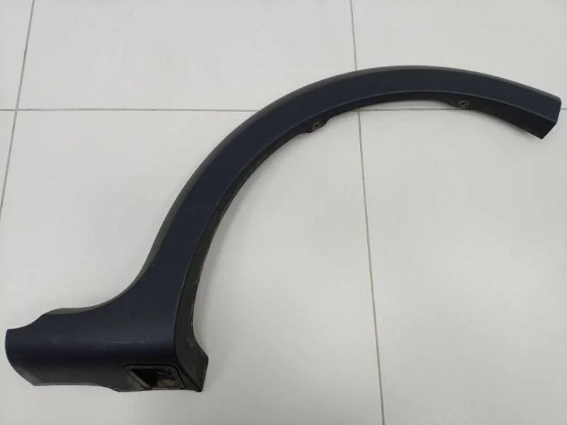 Накладка заднего крыла левого Renault Sandero 2009-2014
