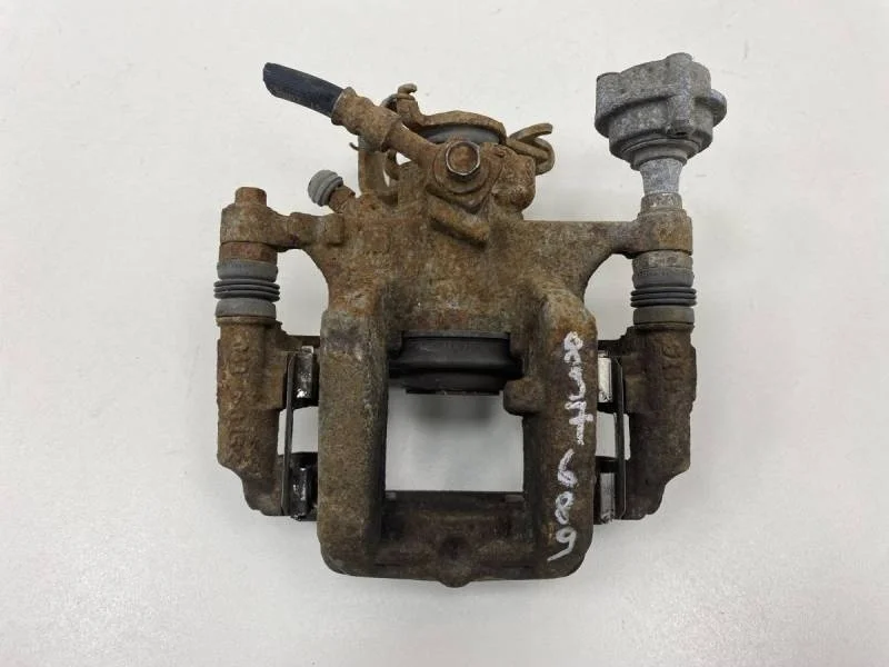 Суппорт задний левый Chevrolet Cruze (J300) 2009-2016