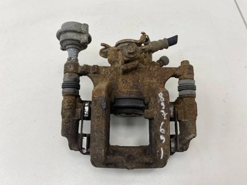 Суппорт задний правый Chevrolet Cruze (J300) 2009-2016