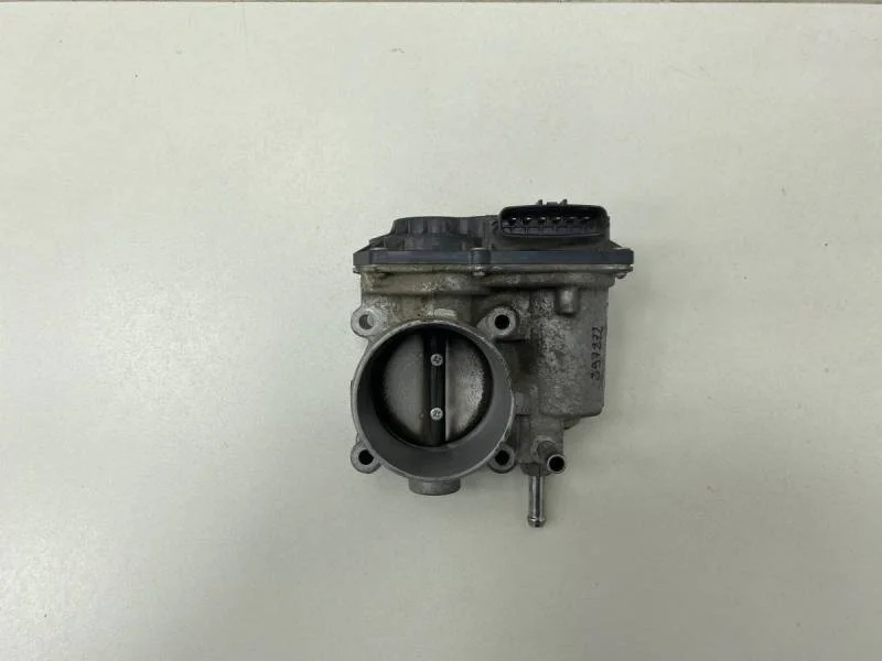 Заслонка дроссельная электрическая Toyota Rav 4 (A40) 2013>