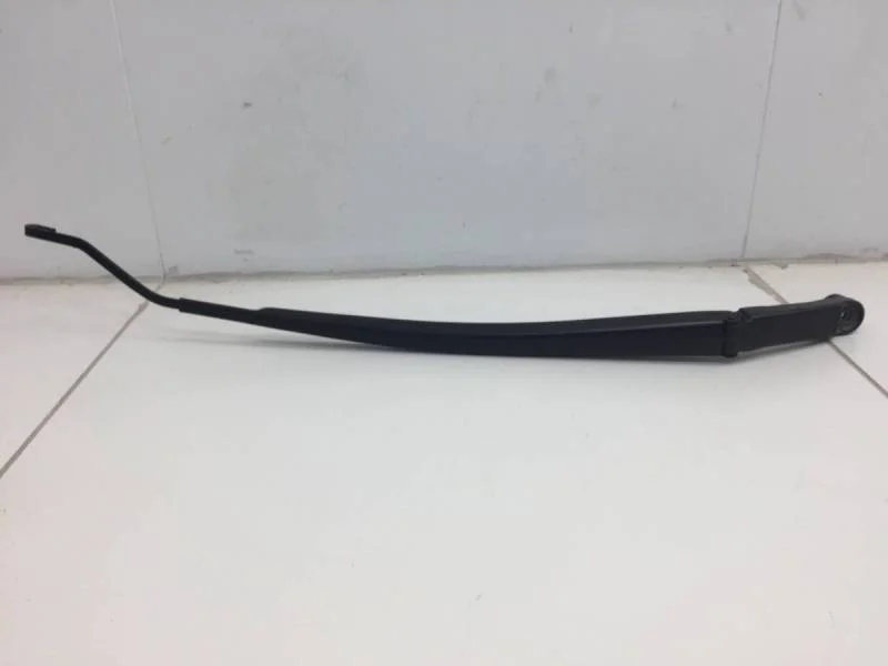 Поводок стеклоочистителя передний правый Toyota Rav 4 (A40) 2013>