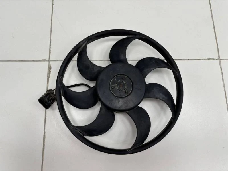 Вентилятор радиатора Opel Astra H / Family 2004-2015