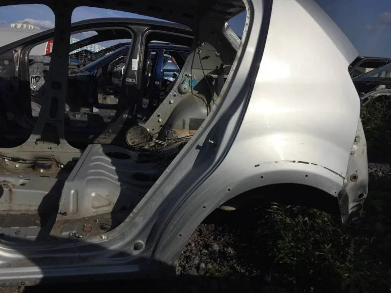 Крыло заднее левое Renault Sandero 2009-2014