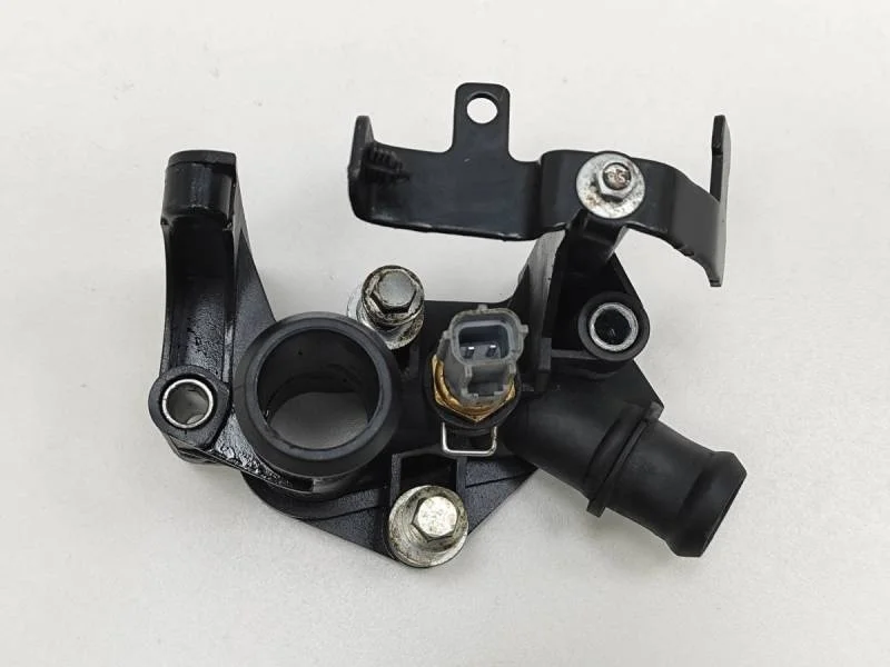 Фланец двигателя системы охлаждения Ford Mondeo 4 2007-2015