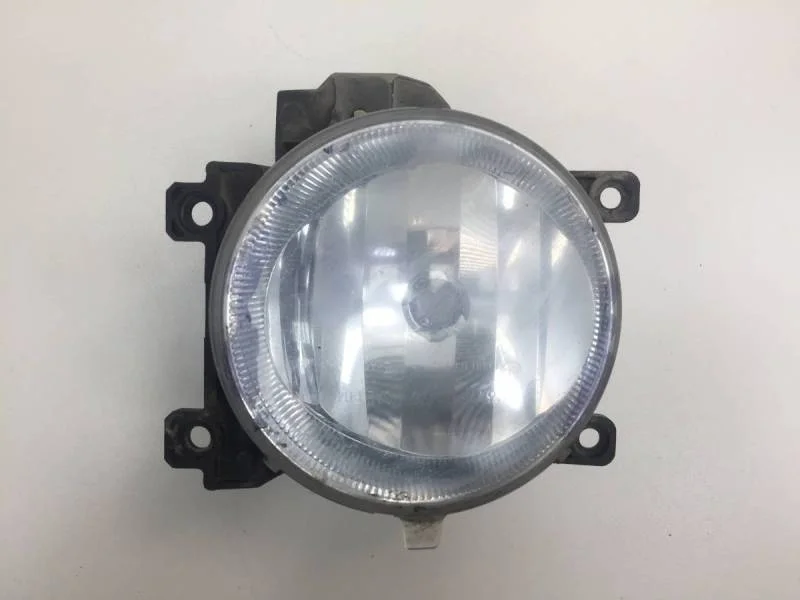 Фара противотуманная правая Toyota Rav 4 (A40) 2013>