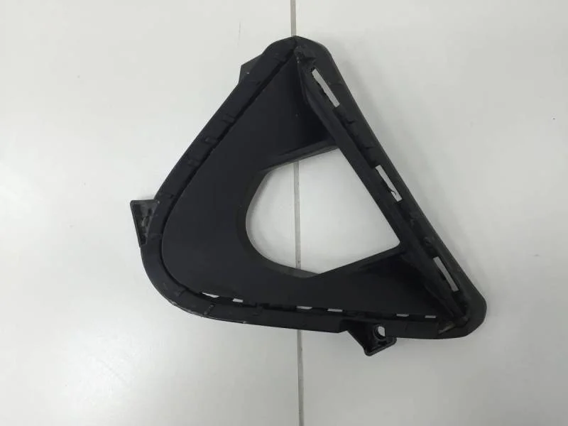 Рамка противотуманной фары левой Hyundai Solaris 2020>