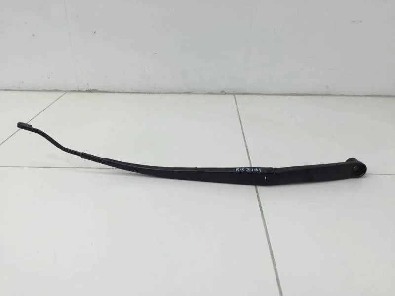 Поводок стеклоочистителя передний правый Hyundai Solaris 2020>