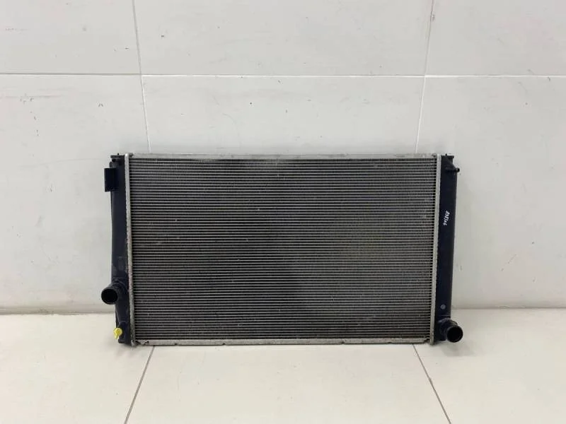 Радиатор охлаждения двигателя Toyota Rav 4 (A40) 2013>