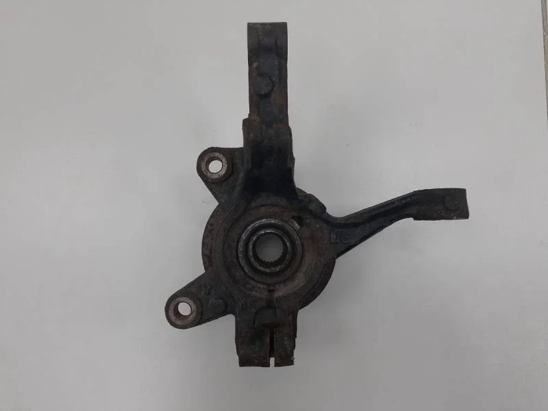 Кулак поворотный передний правый Mazda Mazda 2 (DE) 2007-2014