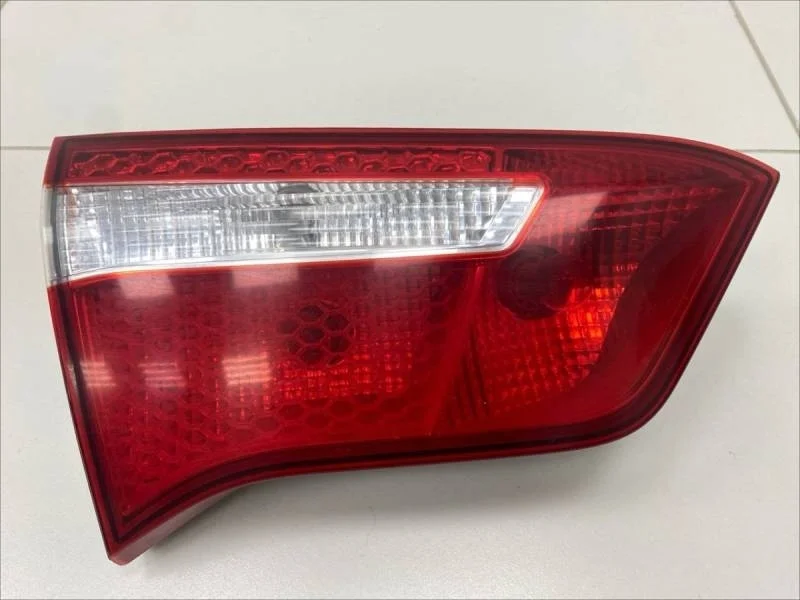 Фонарь задний внутренний левый Kia Rio 3 (UB) 2011-2017